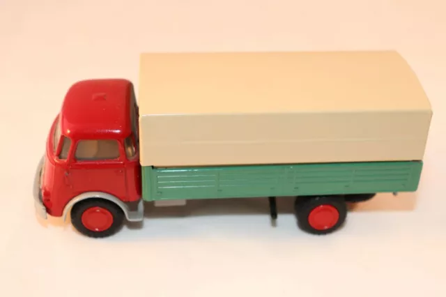 Lion Car Daf VERY VERY NEAR MINT With tinplate tilt Amazing condition SCARCE