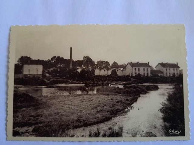 CPA de  CONFLANS-sur-Lanterne  les cités  ouvrières et l'usine dept-70