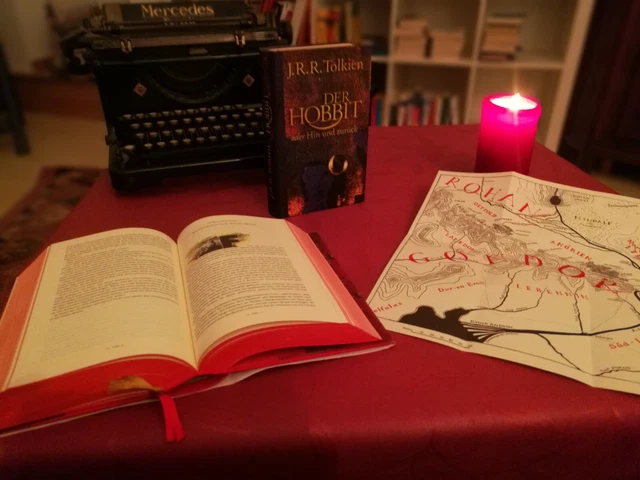 Der Herr der Ringe Luxusausgabe + Der Hobbit und zwei Landkarten J.R.R. Tolkien