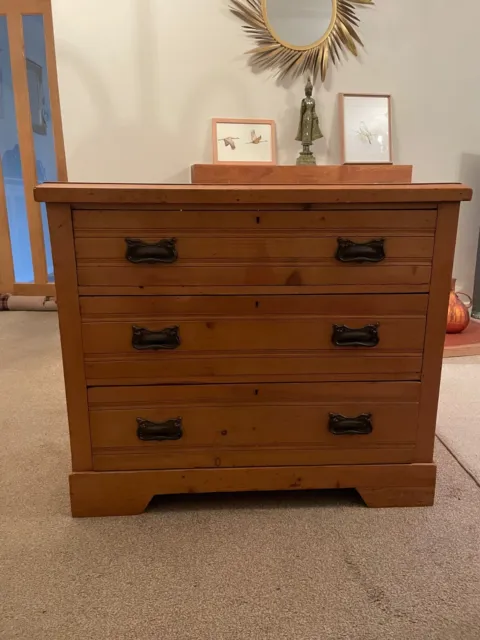 Vintage solid Victorian pine chest of drawers used