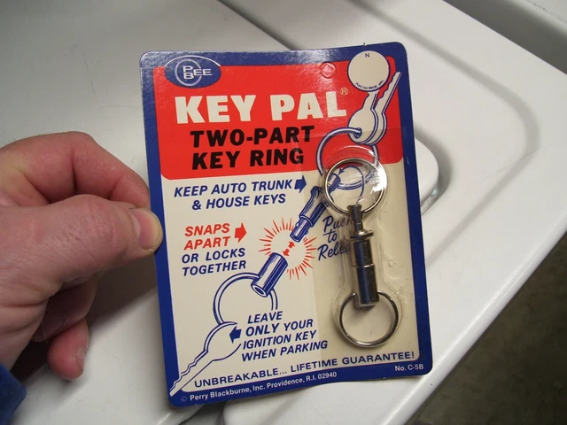 Vintage nos Key-pal Ring snap lock usa Accessory Ford gm chevy hot rod buick 71 Vintage nos Key-pal Ring snap lock usa Accessory Ford gm chevy hot rod buick 71