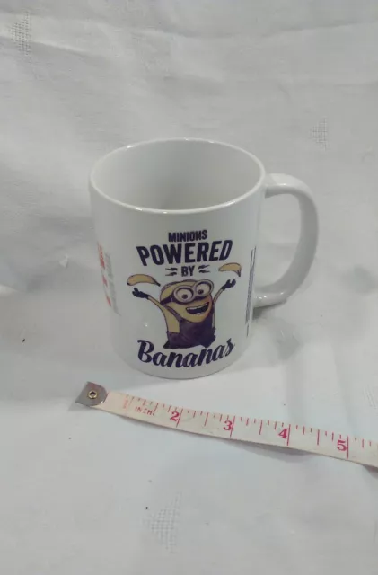 Mug  - Minions powered by bananas Despicable Me