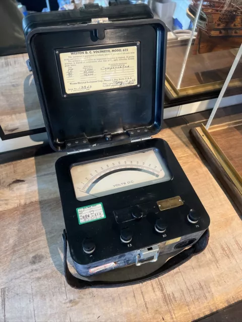 Antique Weston Electric Instrument Model 622 DC Volt Meter Voltmeter, Bakelite