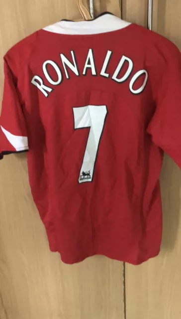 Manchester United 2004/2005/2006 Home Football Shirt RONALDO #7 Nike S Small