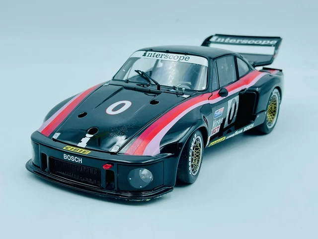 Porsche 935 Turbo Rouge 1/18 - Exoto RLG 18102 - Miniature Collection Supercar 1976