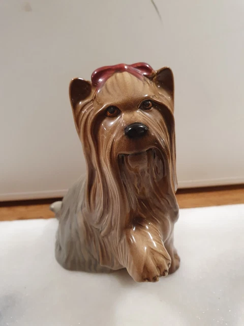 Beswick Yorkshire Terrier Dog Figurine H14cm X W14cm Vgc
