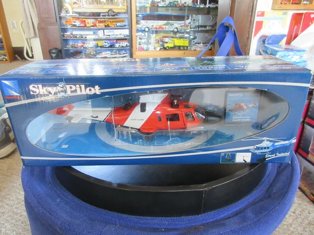 Agusta A109 Power U.S. Coast Guard 1/43 NEW RAY AGUSTA A109