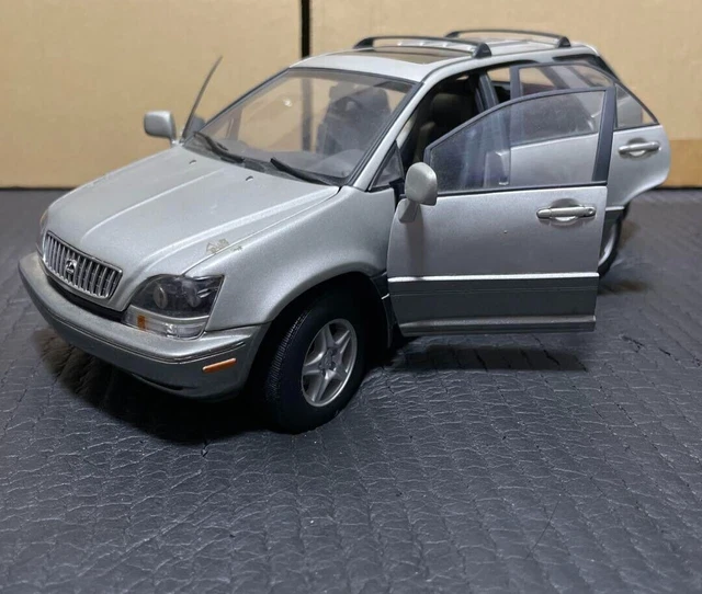 1/18 オートアート レクサス　RX300 ハリアー　LEXUS 1/18 TOYOTA VENZA / HARRIER/Lexus RX 2023 Dealer edition