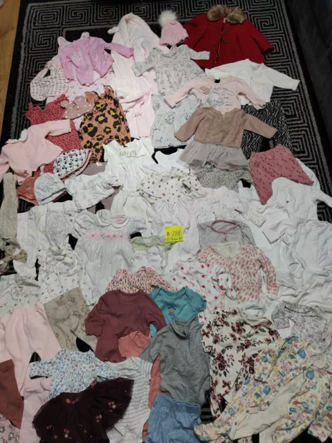 #228 Enorme pacchetto di vestiti per bambina 0-3-6 mesi NEXT GEORGE FRED&FLO F&F DIS