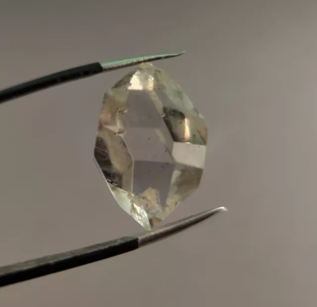 Cristaux QUARTZ- Cristal de Roche bi-terminé type Herkimer 20,5 mm - 4 gr.  FOS