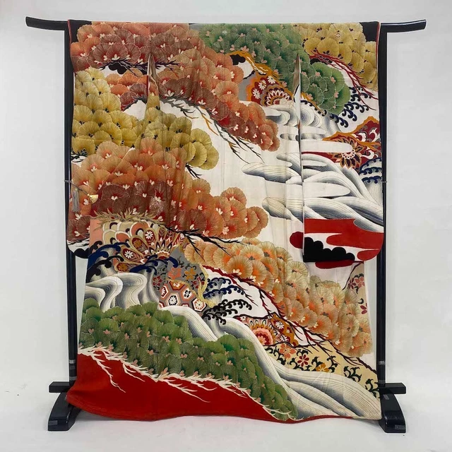 Furisode Color Uchikake  VINTAGE Japanese Kimono Silk red classic 1504
