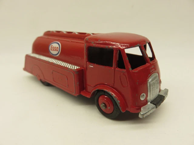 Camion-citerne Ford Esso – Réédition Dinky Toys Atlas – Modèle Miniature Collection 25U