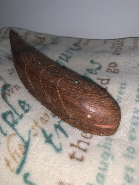 Hand Carved Wood Fish MOVIBG / ARTICULATED Cabin / Lake House Decor VINTAGE