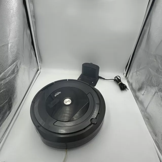 Aspirateur Robot -  iRobot Roomba 696 - Pour pièces - HS - Non testé