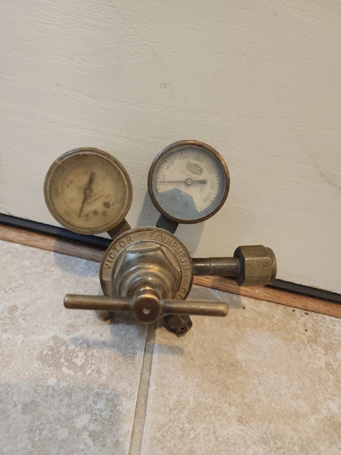 Victor SR250C Compressed Gas Regulator Untested