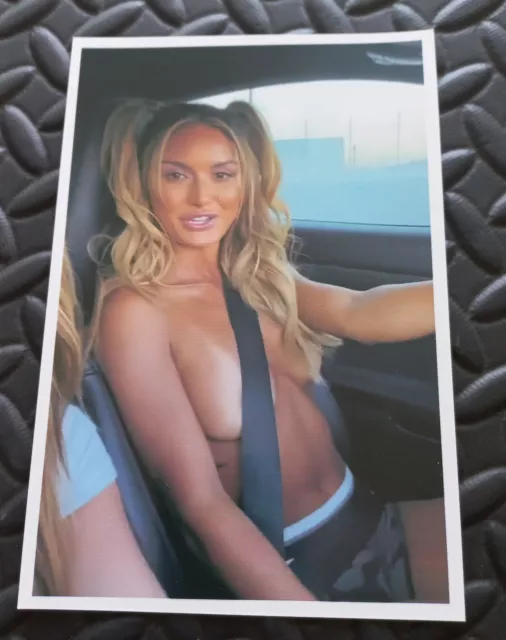 HOT Model Having Fun Driving Topless ART 4X6 PHOTO REPRINT