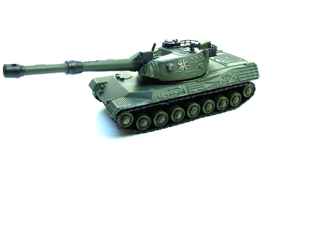 Maquette Italeri StuG IV Allemand échelle 1/35 - N°223, Incomplète, Années 90, Boîte Endommagée