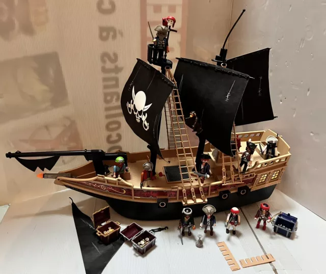 playmobil bateau pirates