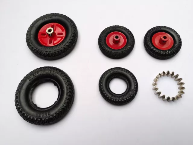 MÄRKLIN Metallbaukasten - Konvolut Räder, Reifen und Zahnkranz