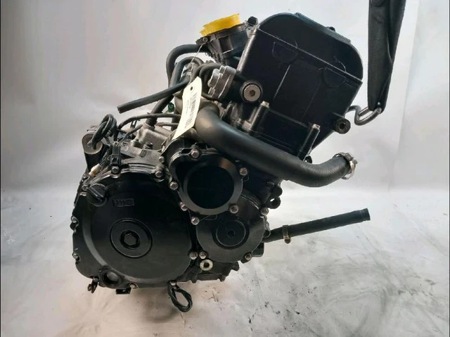 BLOC MOTEUR Suzuki GSR750
