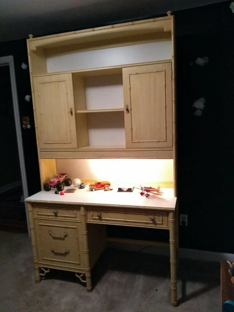 Thomasville Hutch w/light (DESK NO LONGER AVAILABLE, ONLY HUTCH)
