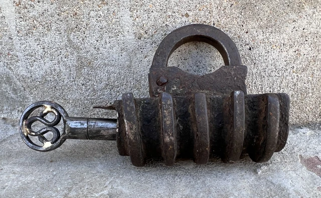 Antiche Serrature Mini Lucchetti Con Chiavi, Mini Orso A Forma Di - Foto 7