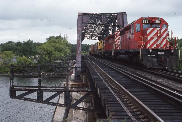 Original Train Slide Canadian Pacific SD-40 #5691 09/1990 Schenectady NY Slide 8