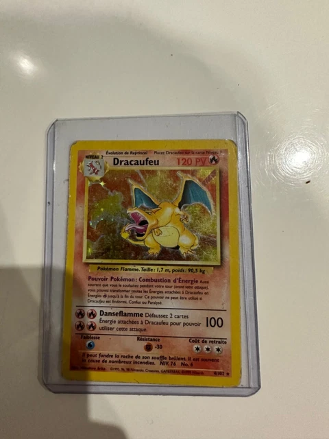Coffret My-booster Ultraboost – Dracaufeu 4/102 Holo – 10 Cartes Pokémon Françaises – Édition 25 Ans – Épée Et Bouclier – Neuf Et Garanti