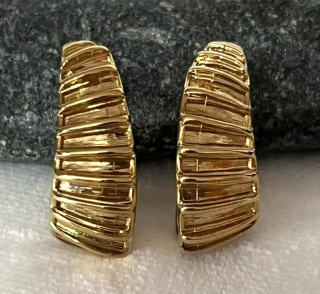 Stunning Art Deco Style Vintage Gold Tone Clip Earrings 16g