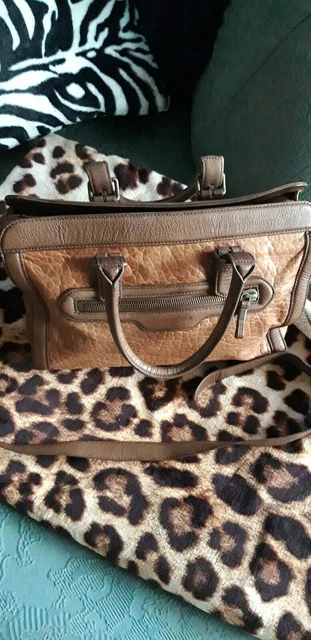 Liebeskind Berlin Tasche im Neuwertigen Zustand.Staubbeutel ist mit dabei.