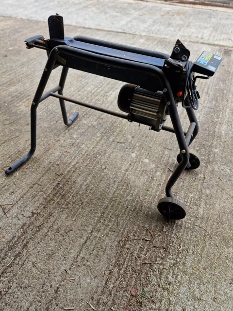 Image of Einhell BT-LS 65 U log splitter at Amazon