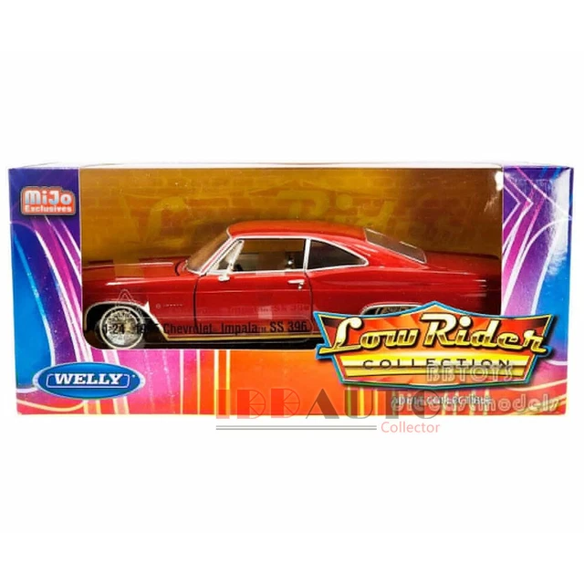 Retour vers le futur - Welly - 1:24 - Véhicule Lot of 2 - - Catawiki