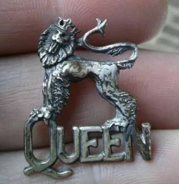 BNWT Queen Freddie Mercury Pin Badge, Alchemy, Poker, Rox, Rock, Heavy Metal.
