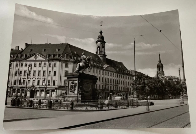 AK Dresden,,Neustädter Rathaus und Denkmal August des Starken,,80er Jahre