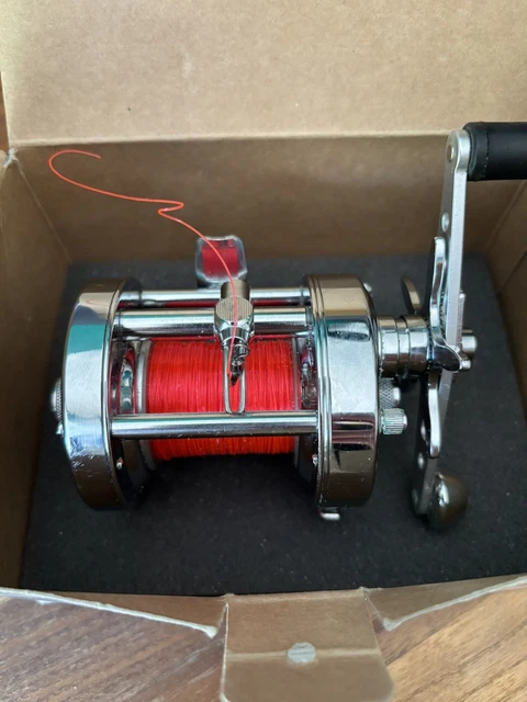cheap spinning reel daiwas revor Daiwa Model:CERHD3000-XH The Light Composite Housing Used Daiwa 2600C Fishing fishing line