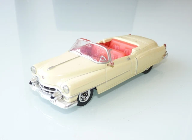 ハイストーリー スバル フォレスター 2.0XT (2017) 1/43 Voitures, camions et fourgons, Véhicules miniatures, Jouets et
