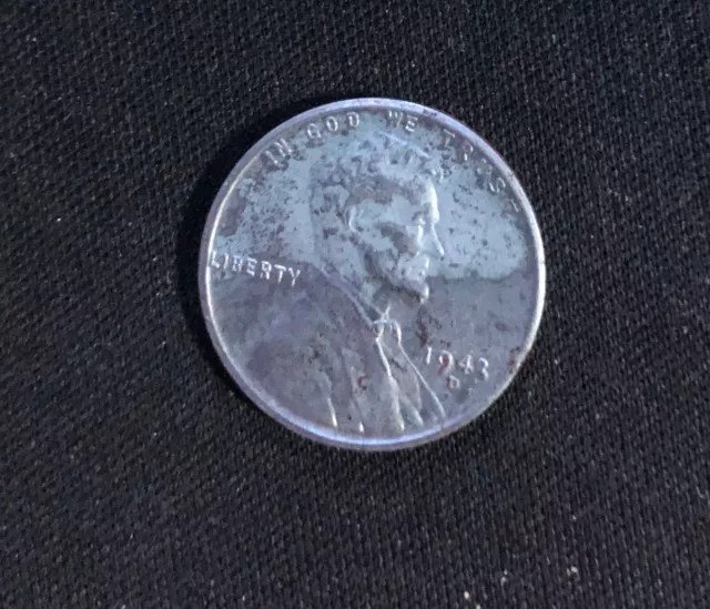 1943 steel penny circulated  Lincoln & wheat leaf