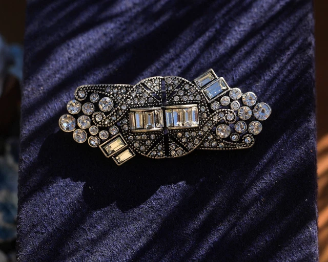 Petite Broche Art Déco Dorée à Strass Blancs - Style Vintage, Moderne, Neuf (sans Emballage)