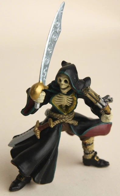 Papo 2005 SKELETON PIRATE with SCIMITAR SWORD & GUN Fantasy Castle Figure Papo 2005 SKELETON PIRATE with SCIMITAR SWORD & GUN Fantasy Castle Figure