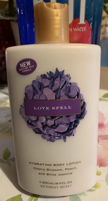 🧨 Victoria’s secret Garden love spell ❤️ hydrating body lotion 8.4 FL OZ New