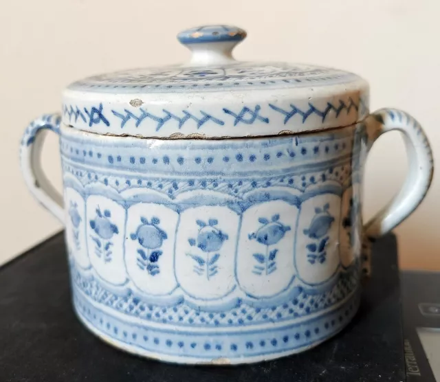 Ancien pot faience XVIIIe signé a voir Delft rouen nevers .. 18eme