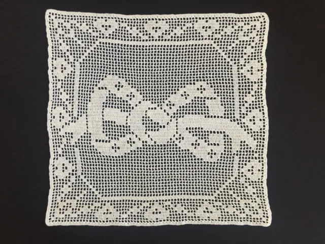 Mary Card TRUE LOVERS KNOT Inset Collectible Filet Crochet Lace Panel 1910s