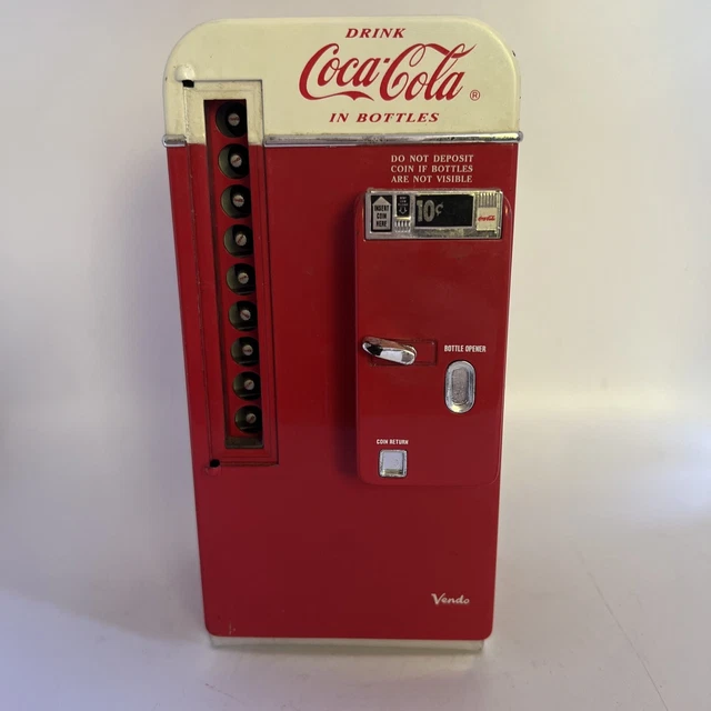 Coca Cola Die Cast Mini Vending Machine 1994 Musical Coin Bank Vendo CK 53755 Coca Cola Die Cast Mini Vending Machine 1994 Musical Coin Bank Vendo CK 53755