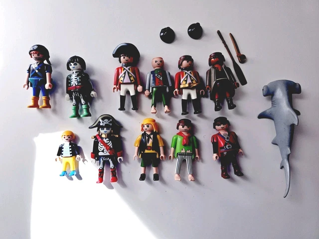 PLAYMOBIL vintage pirates lot soldats tuniques rouges