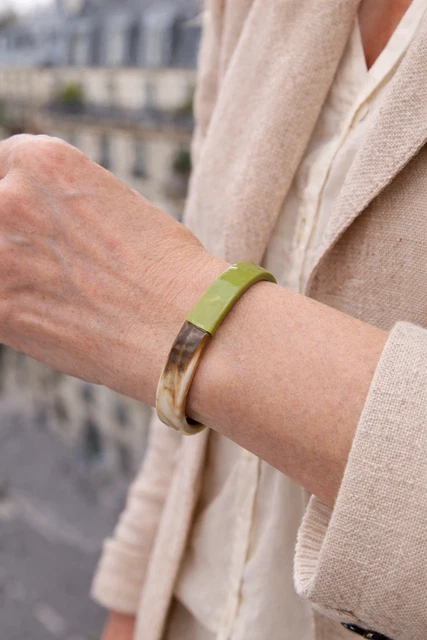 Magnifique Bracelet Jonc en Jade Vert Clair 60mm