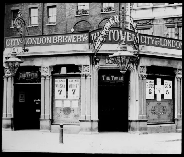 THE TOWER PUB CITY OF LONDON BREWERY C1910 Magic Lantern Slide PHOTO