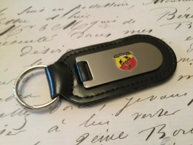 Abarth Fiat Llavero Grabado Y No Relleno en Piel