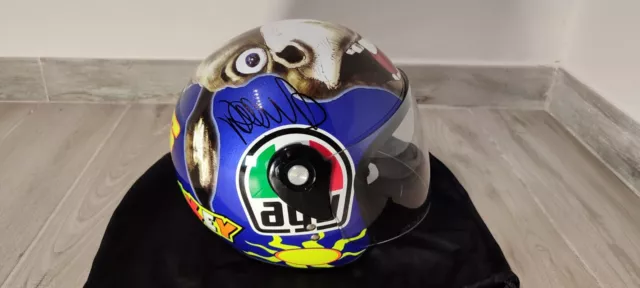 AGV Signed Valentino Rossi 3