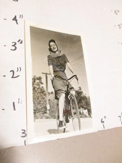 OLIVIA DE HAVILLAND bicycle movie studio show promo fan photo #1A 1940s