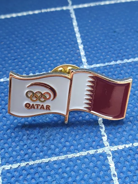 Pin badge QATAR NOC National Olympics committee Olympic games QAT